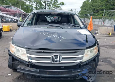 2011 Honda Odyssey Ex-L z USA, uszkodzony, nr VIN 5FNRL5H69BB022409